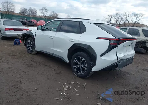 2024 Toyota Bz4X Xle z USA, uszkodzony, nr VIN JTMABACAXRA082562